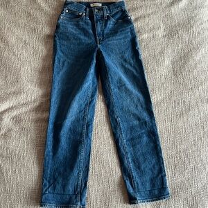 Madewell “The Perfect Vintage Straight Jean” - Medium Dark Wash